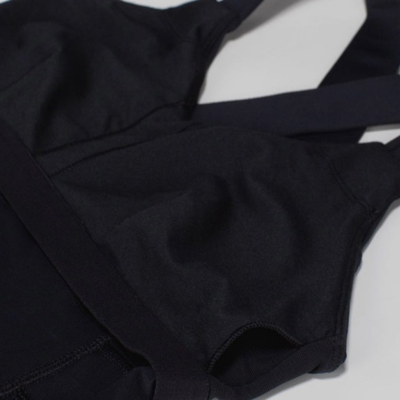 Lululemon Push Your Limits Tank
Black size 6 - Picture 4 of 8